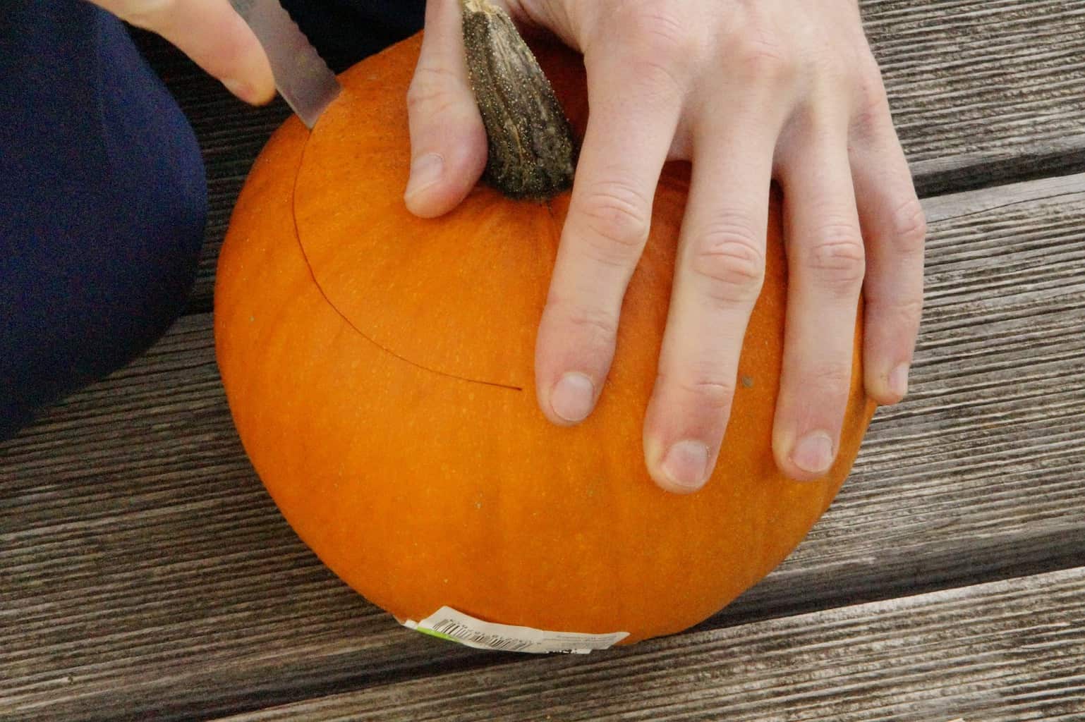21 of the Best Pumpkin Carving (or Not!) Ideas That Will Impress Anyone!